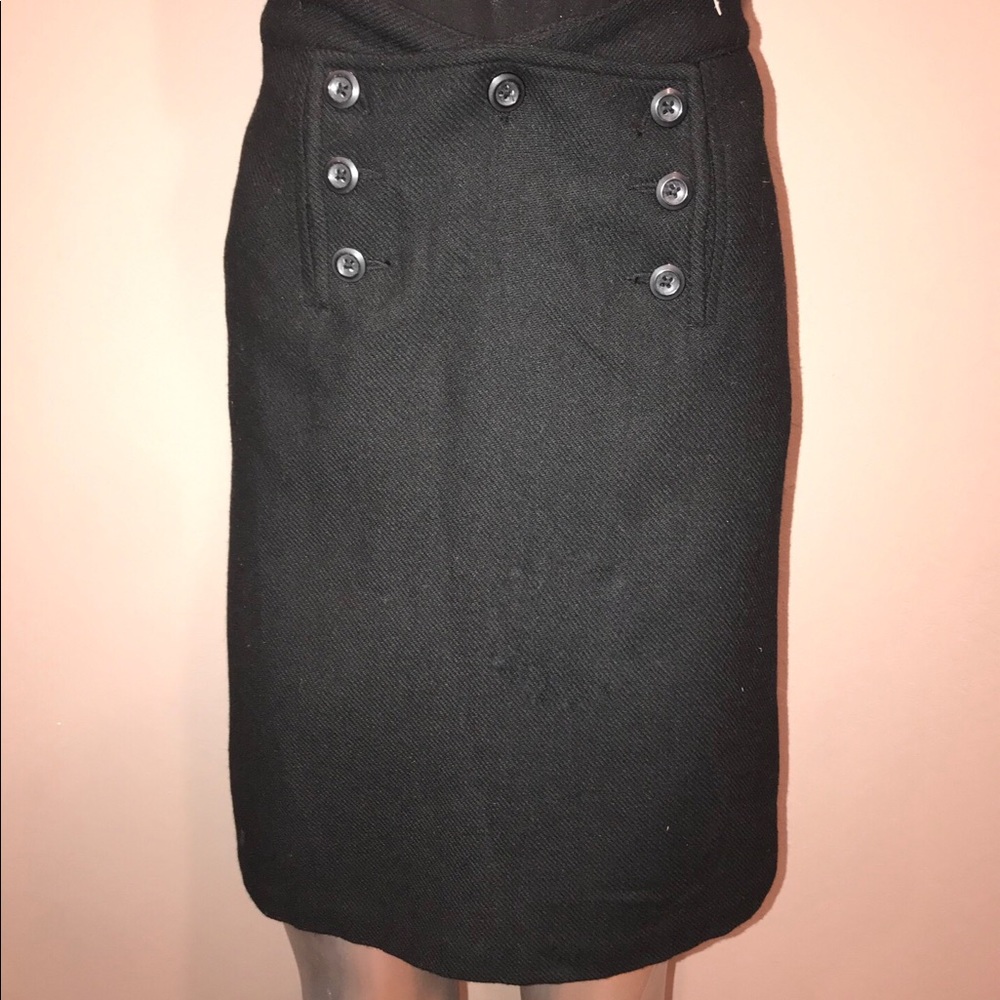 Winter skirt with button front panel ✨